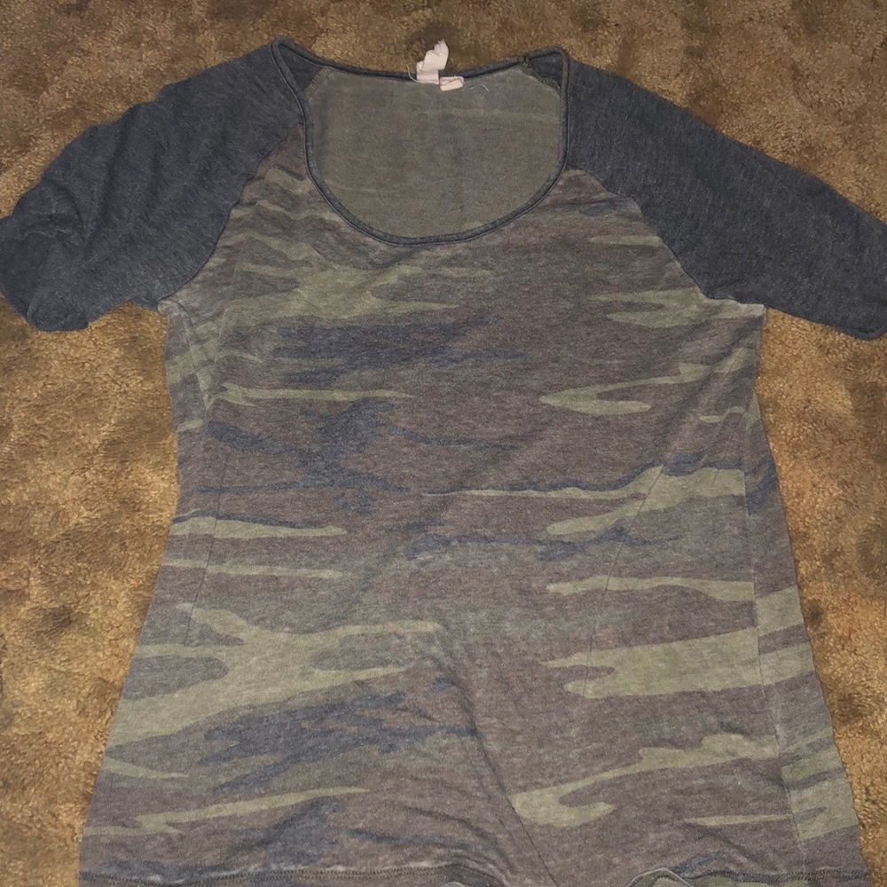 camo t shirt